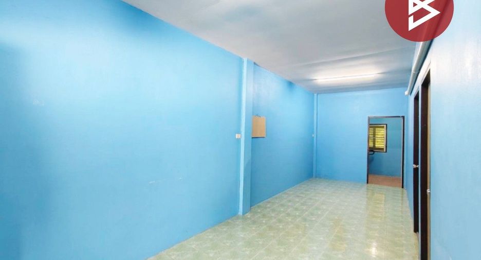 For sale 3 bedrooms townhouse in Sam Phran, Nakhon Pathom