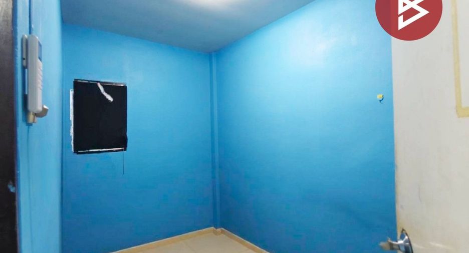 For sale 3 bedrooms townhouse in Sam Phran, Nakhon Pathom
