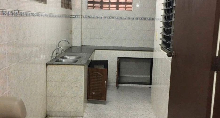 For sale 3 bedrooms house in Si Racha, Chonburi