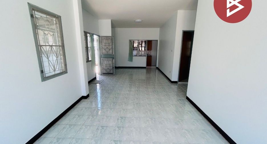 Casa en venta de 2 habitaciones en Si Racha, Chonburi