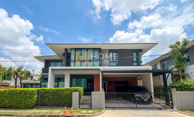 For sale 4 bedrooms house in Bangkok Noi, Bangkok