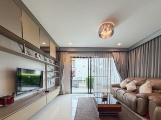 For sale 4 bedrooms house in Bangkok Noi, Bangkok