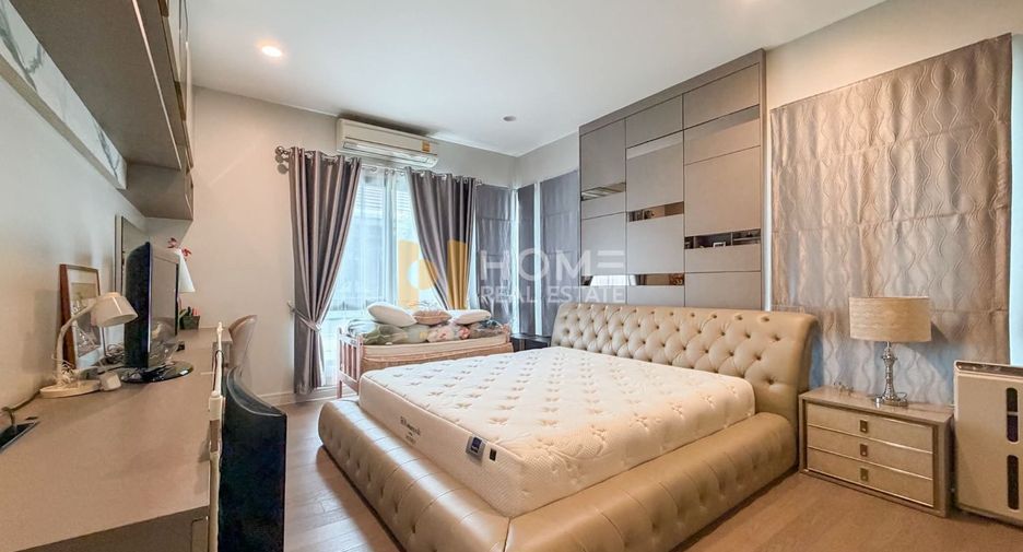 For sale 4 bedrooms house in Bangkok Noi, Bangkok