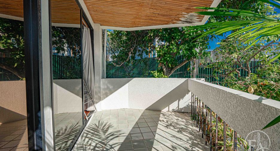 For sale 3 ベッドルーム condo in North Pattaya, Pattaya
