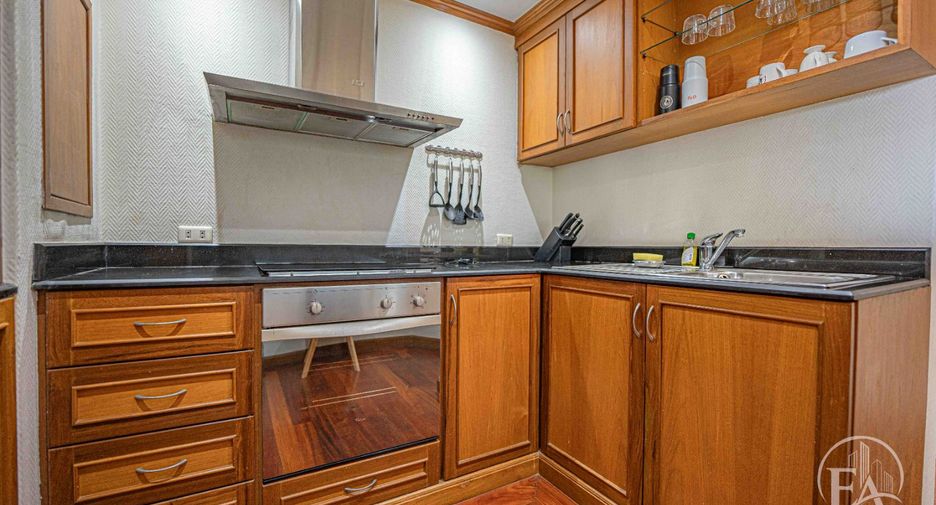 For sale 3 ベッドルーム condo in North Pattaya, Pattaya