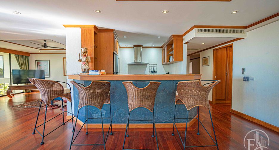 For sale 3 ベッドルーム condo in North Pattaya, Pattaya