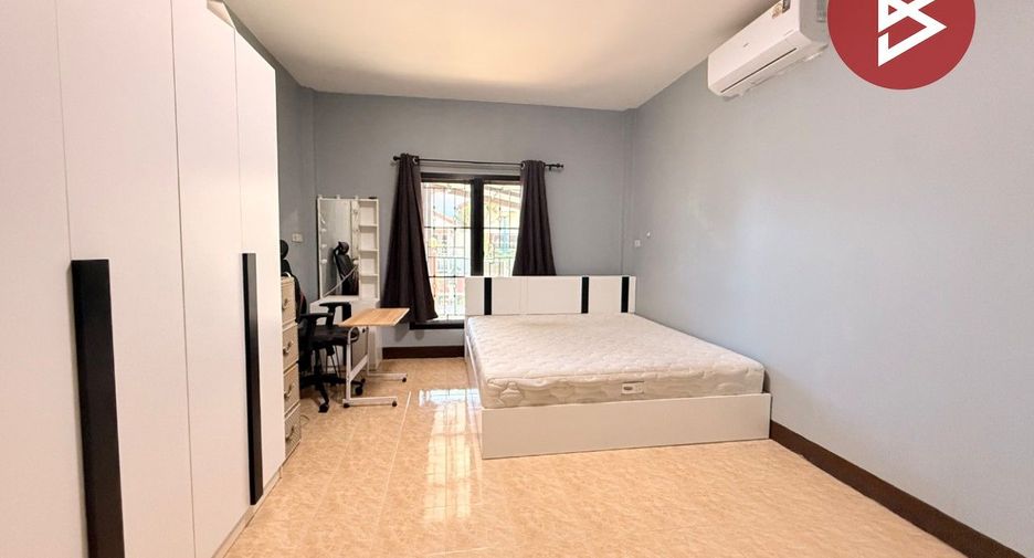 Haus zum Kauf mit 3 Zimmer in Si Racha, Chonburi