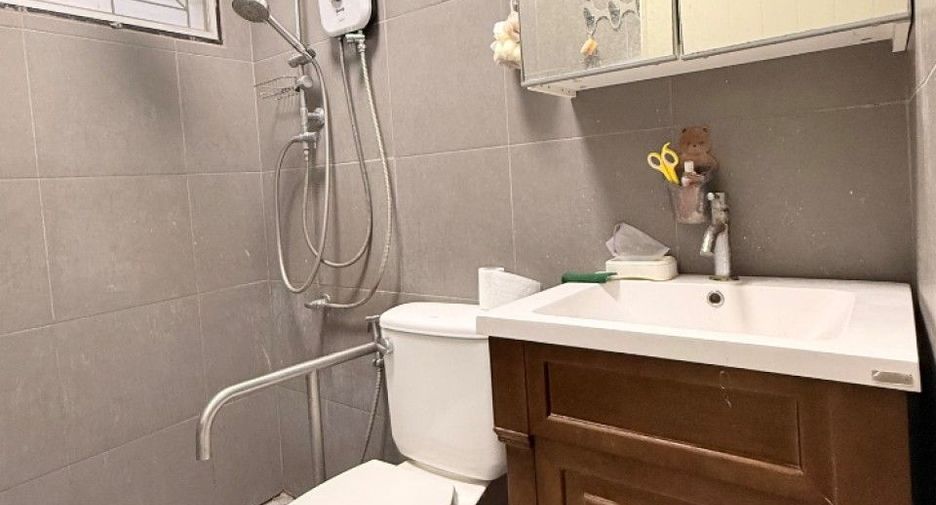 Haus zum Kauf mit 3 Zimmer in Si Racha, Chonburi