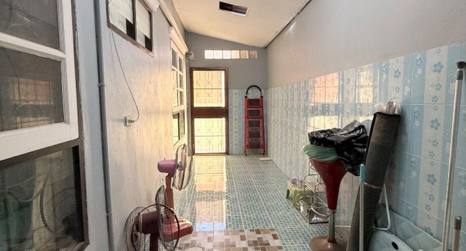 Haus zum Kauf mit 3 Zimmer in Si Racha, Chonburi