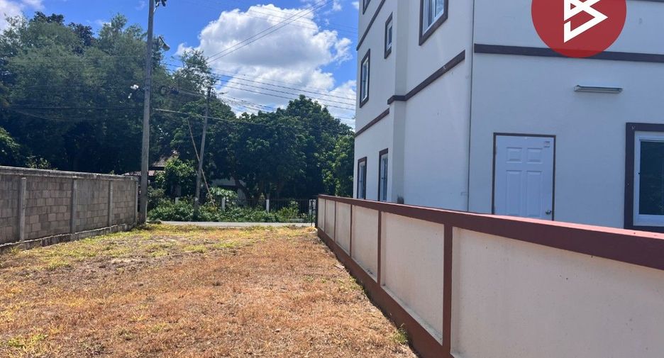 For sale 3 bedrooms house in Saraphi, Chiang Mai