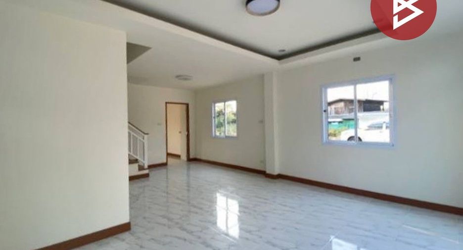 For sale 3 bedrooms house in Saraphi, Chiang Mai