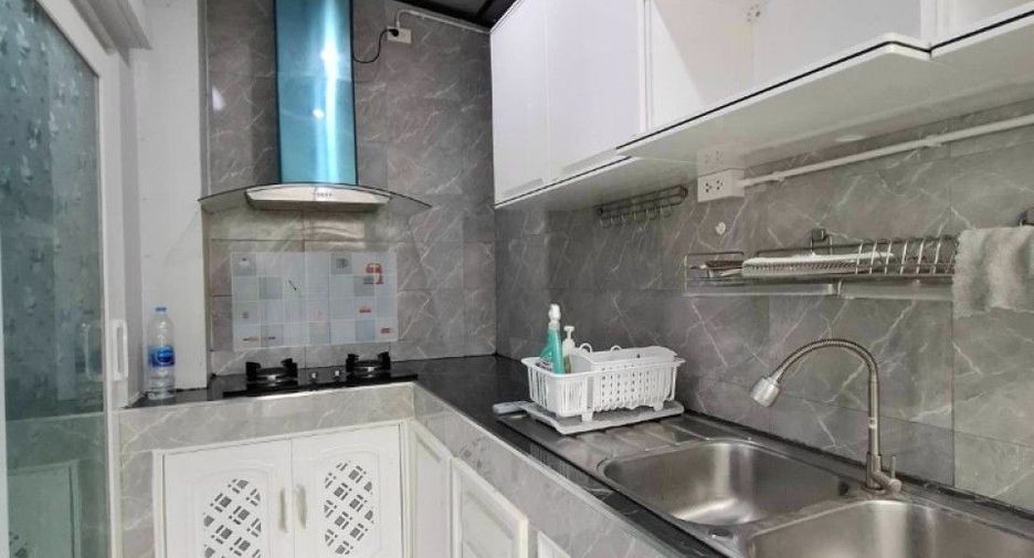 For sale 3 bedrooms townhouse in Khlong Sam Wa, Bangkok
