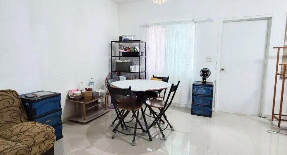For sale 3 bedrooms townhouse in Sai Mai, Bangkok