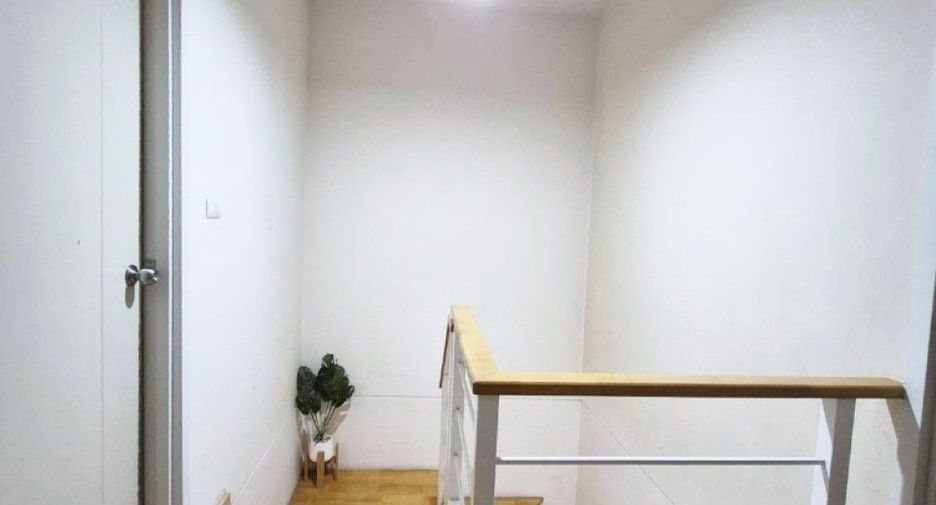 For sale 3 bedrooms townhouse in Sai Mai, Bangkok