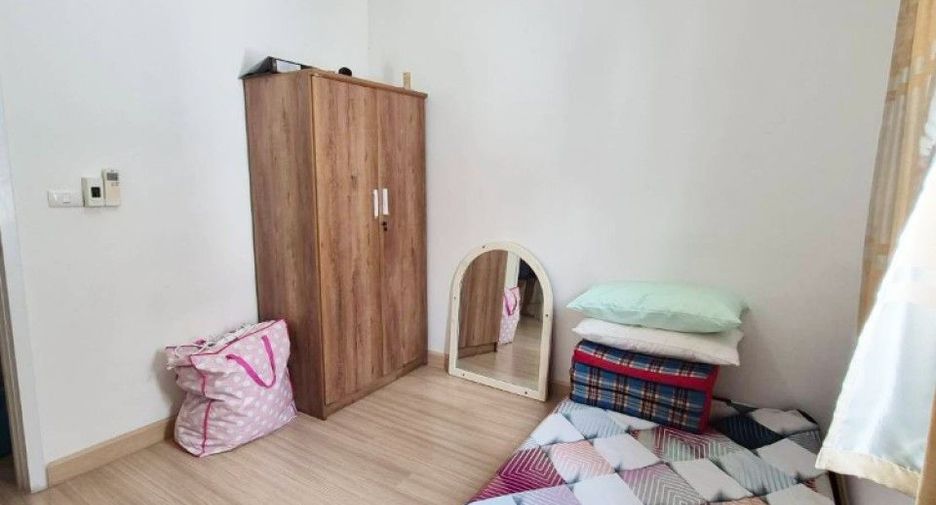For sale 3 bedrooms townhouse in Sai Mai, Bangkok