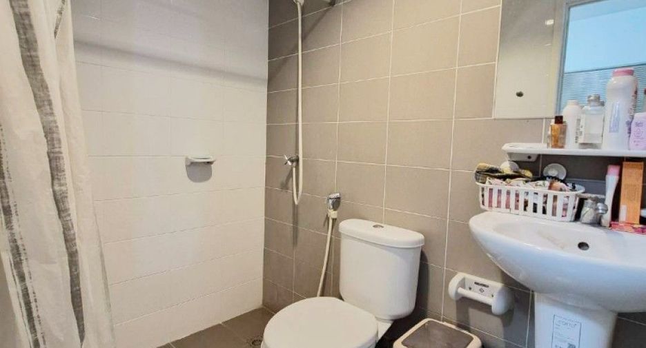For sale 3 bedrooms townhouse in Sai Mai, Bangkok