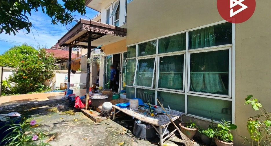 For sale 3 bedrooms house in Si Racha, Chonburi