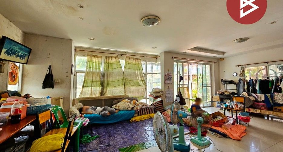 For sale 3 bedrooms house in Si Racha, Chonburi
