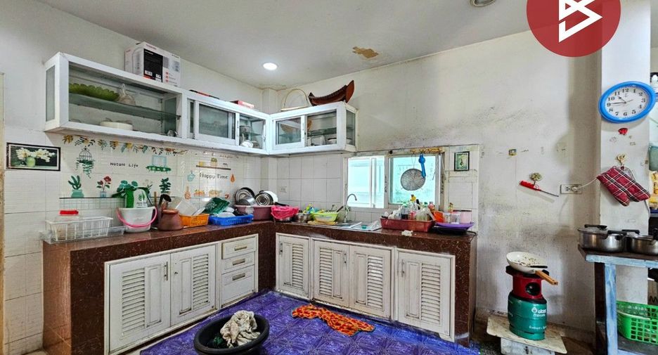 For sale 3 bedrooms house in Si Racha, Chonburi