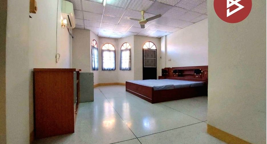 For sale 4 bedrooms townhouse in Bang Bon, Bangkok