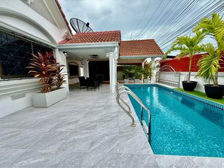 For Rent 4 Bedroom Villa In Bang Lamung, Chonburi