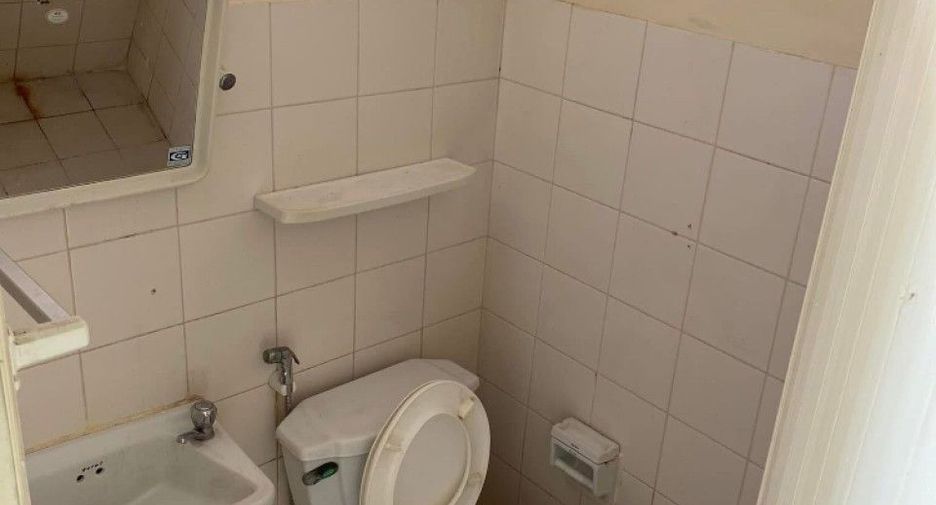 For sale 1 bed condo in Lat Krabang, Bangkok