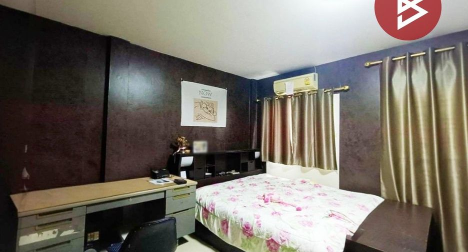 For sale 2 ベッドルーム townhouse in Mueang Chon Buri, Chonburi