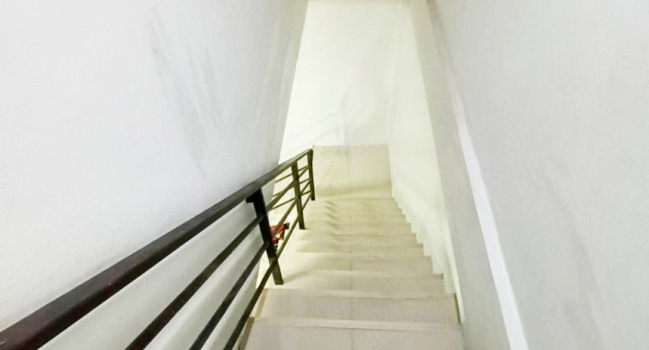 For sale 2 ベッドルーム townhouse in Mueang Chon Buri, Chonburi