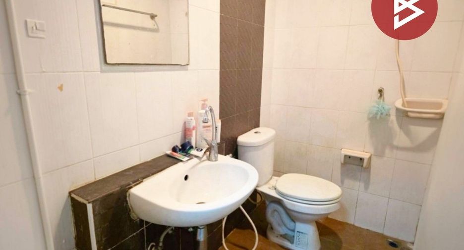 For sale 2 ベッドルーム townhouse in Mueang Chon Buri, Chonburi