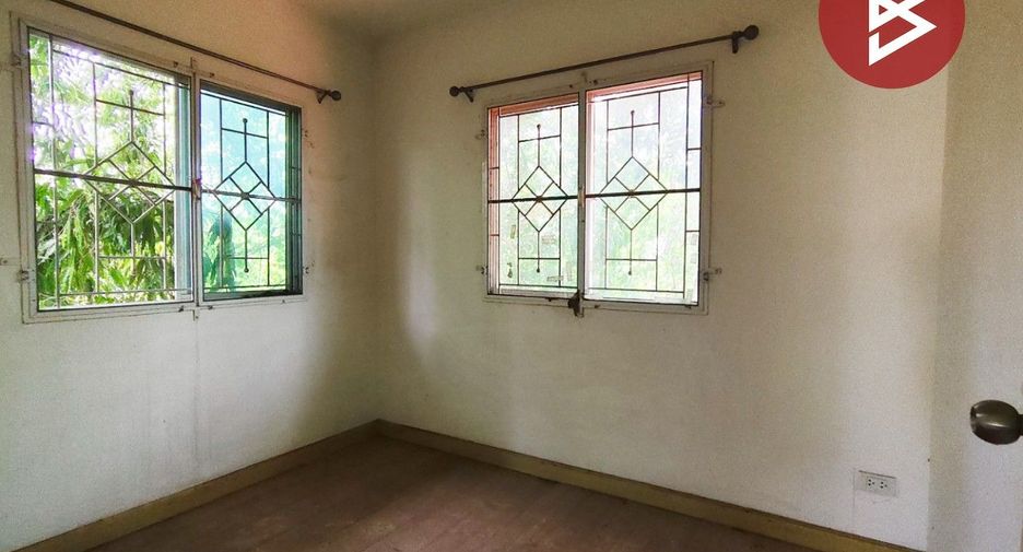 For sale 3 bedrooms townhouse in Bang Khun Thian, Bangkok
