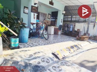 For sale 3 bedrooms townhouse in Mueang Samut Prakan, Samut Prakan
