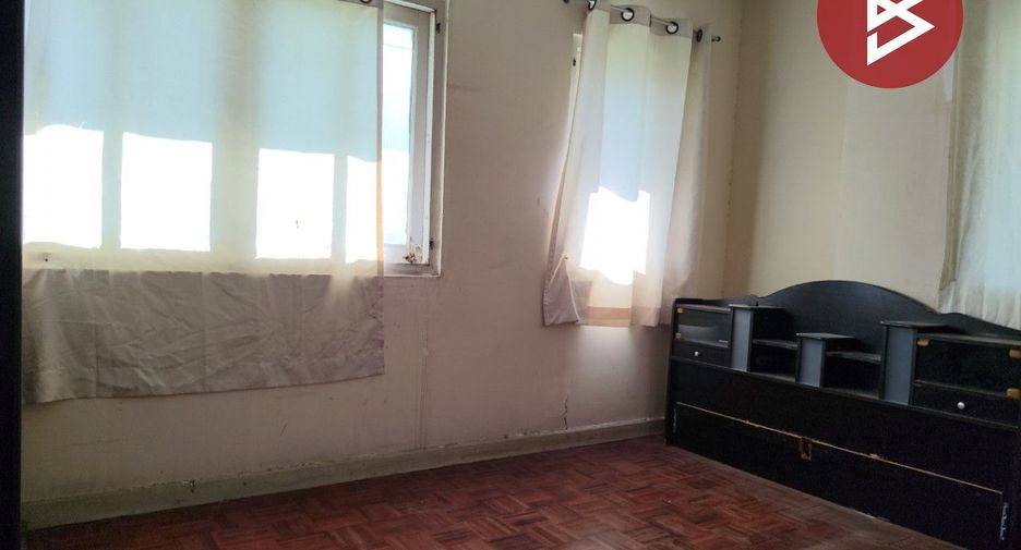 For sale 3 bedrooms townhouse in Mueang Samut Prakan, Samut Prakan