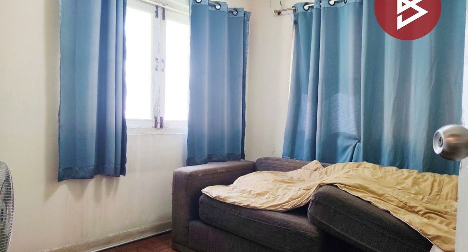 For sale 3 bedrooms townhouse in Mueang Samut Prakan, Samut Prakan