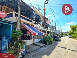 For sale 2 bedrooms townhouse in Mueang Samut Prakan, Samut Prakan
