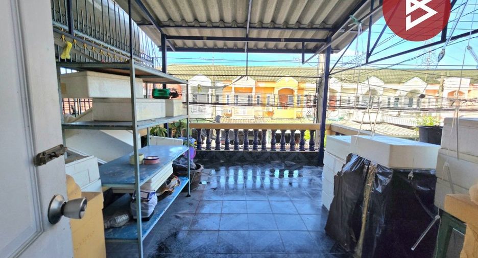 For sale 2 bedrooms townhouse in Mueang Samut Prakan, Samut Prakan