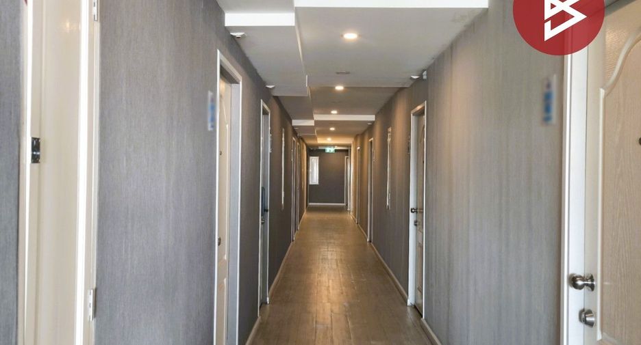 For sale 1 bed condo in Huai Khwang, Bangkok