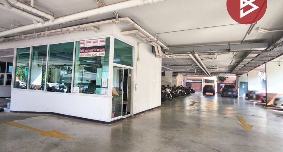 For sale 1 bed condo in Huai Khwang, Bangkok