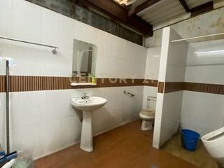 For rent 3 bedrooms retail Space in Bang Rak, Bangkok