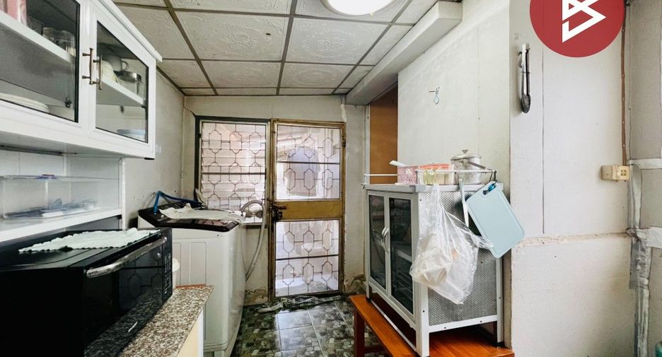 For sale 3 bedrooms house in Nong Chok, Bangkok