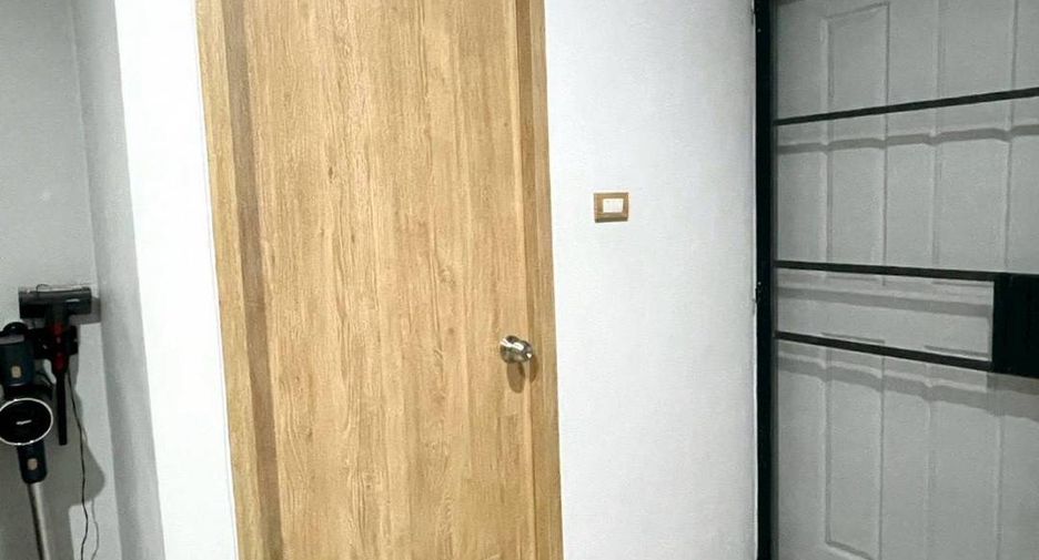 For sale 2 bedrooms house in Saraphi, Chiang Mai