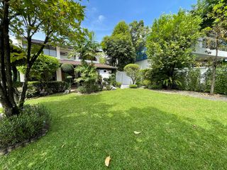 Casa en alquiler y en venta de 5 habitaciones en Suan Luang, Bangkok