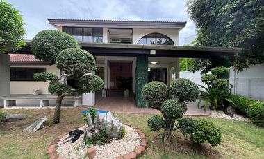 Haus zur Miete und zum Kauf mit 5 Zimmer in Suan Luang, Bangkok