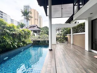 For rent 5 bedrooms house in Khlong Toei, Bangkok