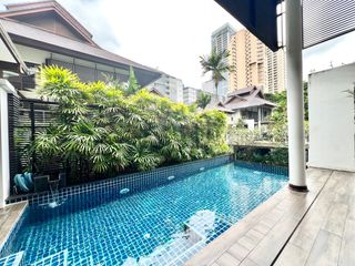 For rent 5 bedrooms house in Khlong Toei, Bangkok