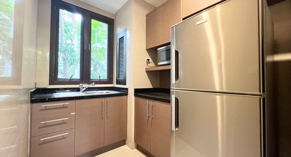 For rent 5 bedrooms house in Khlong Toei, Bangkok