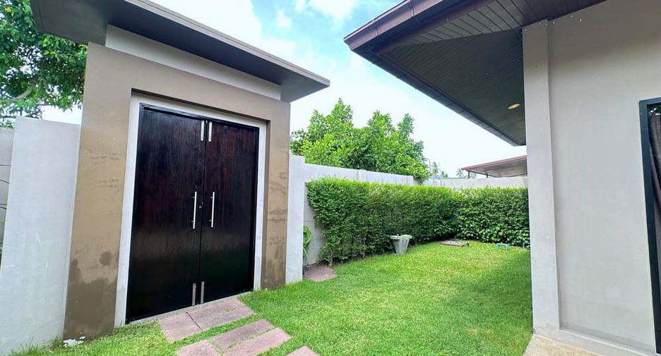 Villa en alquiler de 3 habitaciones en Huay Yai, Pattaya