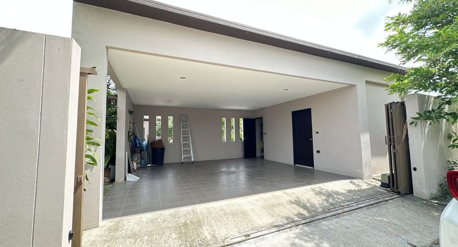 Villa en alquiler de 3 habitaciones en Huay Yai, Pattaya