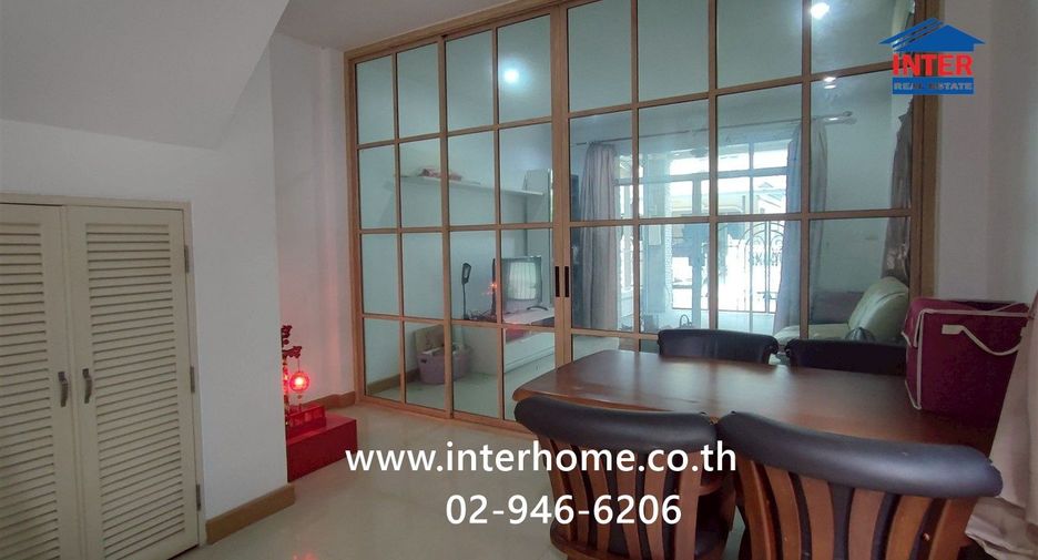 Casa adosada en venta de 2 habitaciones en Mueang Nonthaburi, Nonthaburi