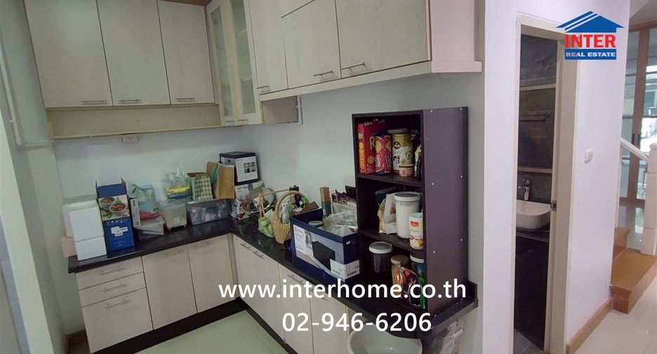 Casa adosada en venta de 2 habitaciones en Mueang Nonthaburi, Nonthaburi