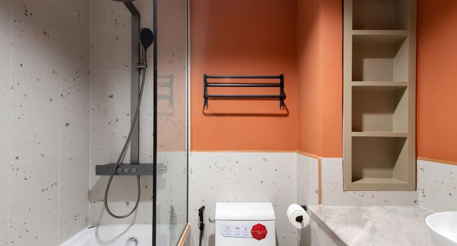 Wohnung zur Miete mit 3 Zimmer in Watthana, Bangkok
